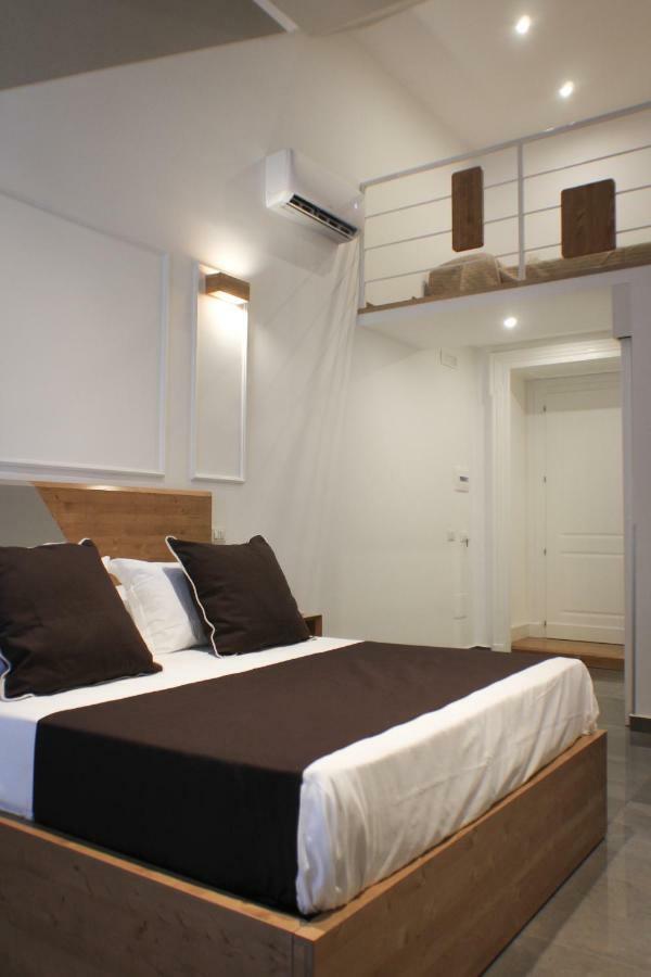 Be Italian Flat Piazza Bovio 22 Hotel Napoli Bagian luar foto