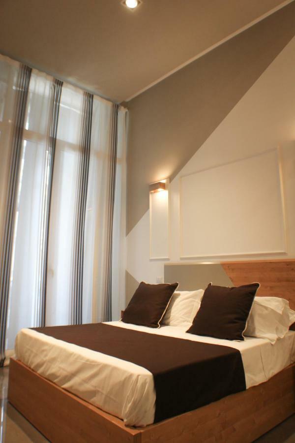Be Italian Flat Piazza Bovio 22 Hotel Napoli Bagian luar foto