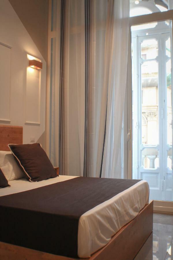 Be Italian Flat Piazza Bovio 22 Hotel Napoli Bagian luar foto