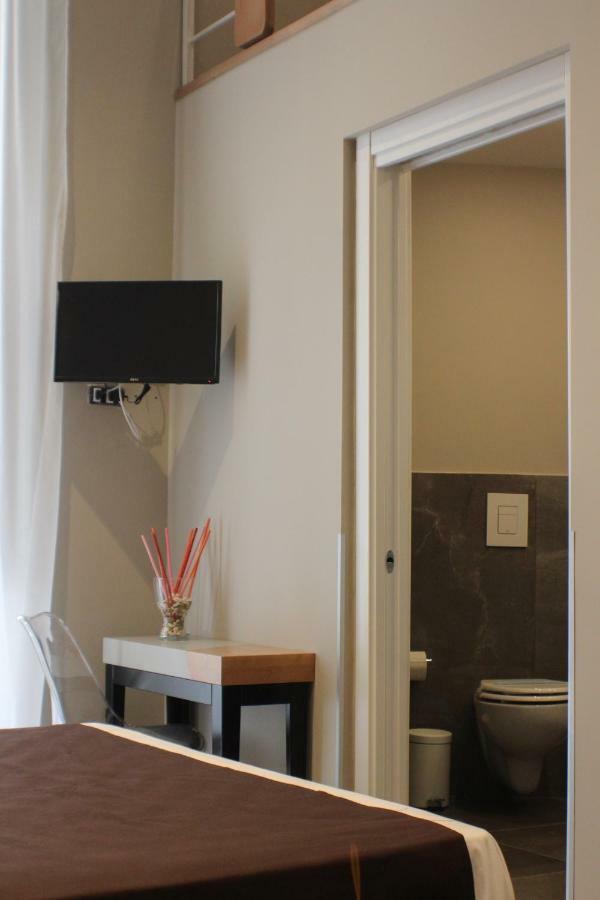 Be Italian Flat Piazza Bovio 22 Hotel Napoli Bagian luar foto