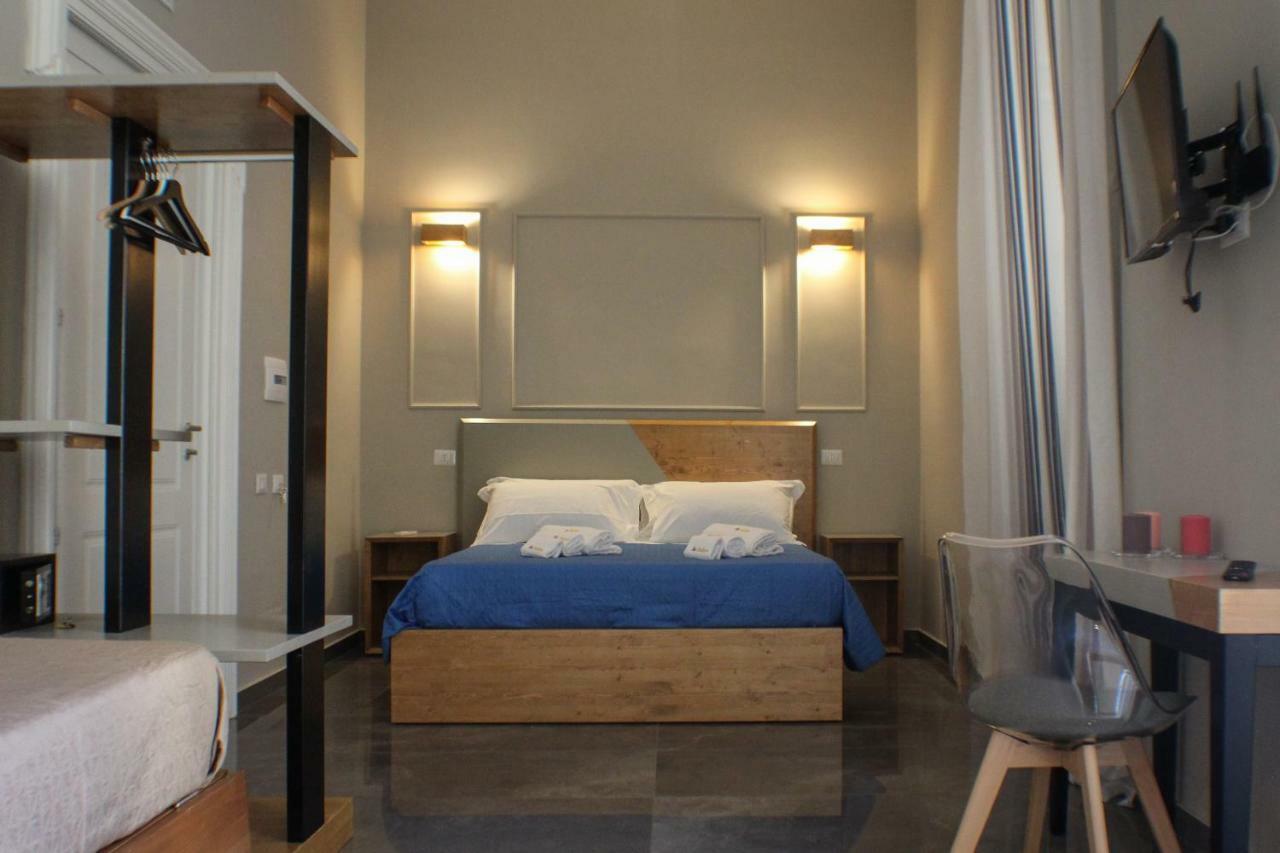 Be Italian Flat Piazza Bovio 22 Hotel Napoli Bagian luar foto