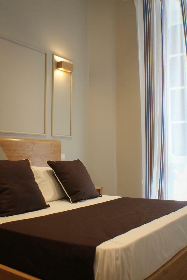 Be Italian Flat Piazza Bovio 22 Hotel Napoli Bagian luar foto