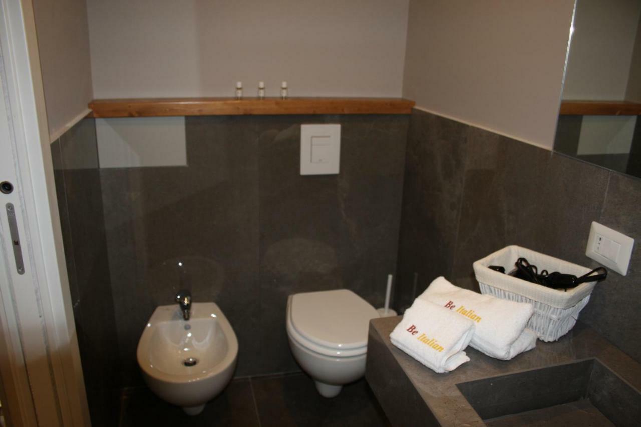Be Italian Flat Piazza Bovio 22 Hotel Napoli Bagian luar foto
